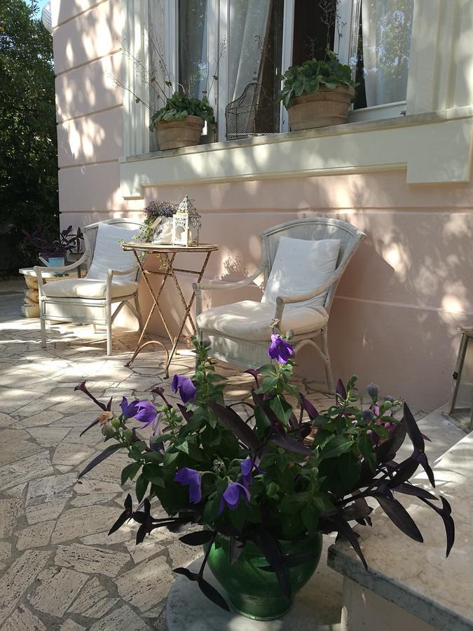 Villa La Fonte Марина-ді-П'єтразанта Екстер'єр фото